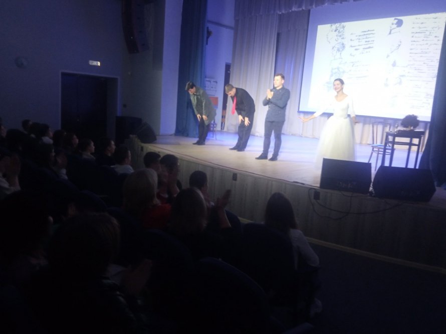 С гастрольным спектаклем в городе Княгинино побывал нижегородский театр «Камер юнкер» 