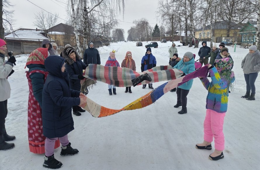 В лучших народных традициях провели масленичные гуляния в Большой Андреевке. 