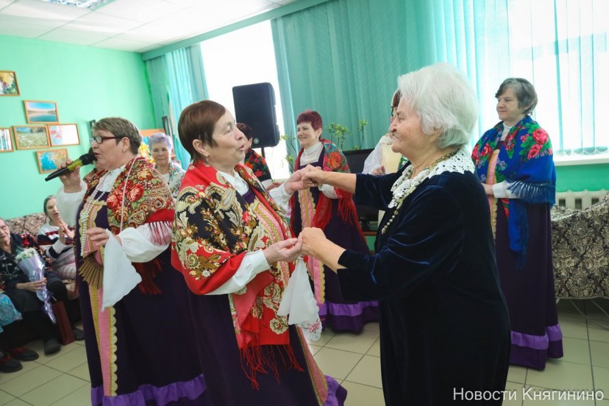 Островский сельский Дом культуры организовал праздник для проживающих в Княгининском доме – интернате