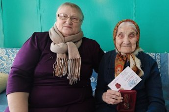 Работники Троицкого сельского дома культуры приняли участие в церемонии вручения юбилейных медалей односельчанам – труженикам тыла. 