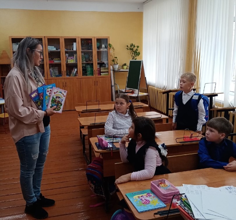 2 сентября Покровской сельской библиотекой была проведена акция «Первый читатель нового учебного года»