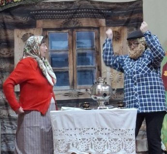 Творческий коллектив «Три грации» Островского СДК представил новую мини-постановку. 