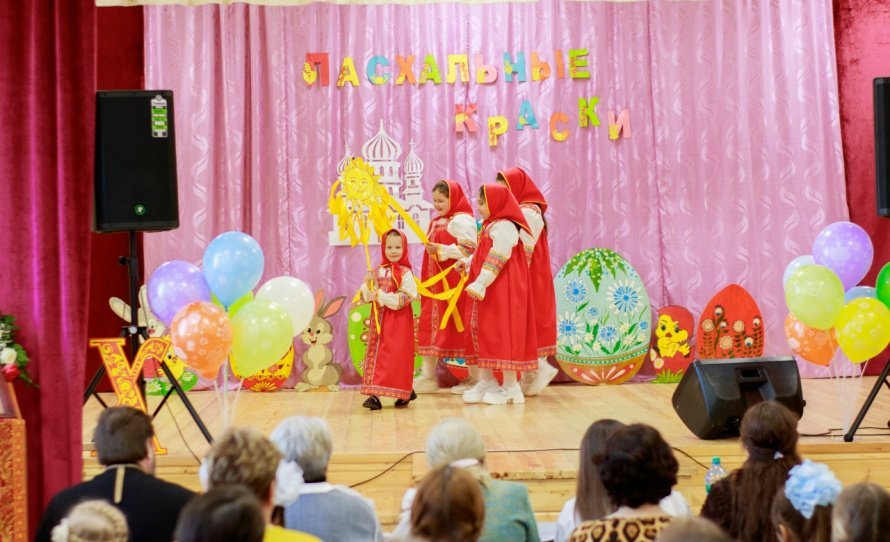 В селе Троицкое состоялся фестиваль - конкурс «Пасхальные краски». 