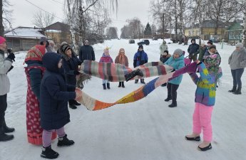 В лучших народных традициях провели масленичные гуляния в Большой Андреевке. 