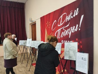 В Ананьевском СДК в течение недели работала выставка «Черно-белый вернисаж».
