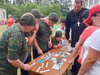 В первый день лета в д. Барково состоялись II сельские семейные игры «Всей семьей».