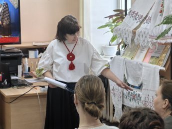 При поддержке Президентского фонда культурных инициатив в рамках проекта «Живая нить» в Центральной библиотеке им. А.И.Люкина состоялась интерактивная лекция для молодежи