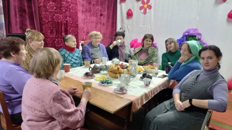 «Выпей чайку - забудешь тоску». Под таким названием прошел вечер отдыха в Возрожденском Доме культуры. 