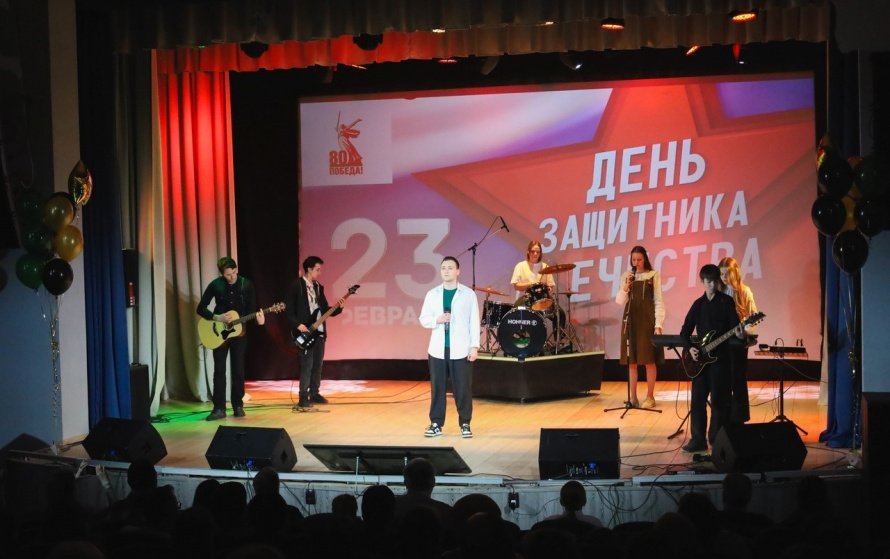 23 февраля в Доме культуры г. Княгинино состоялся тематический концерт «О Родине, о мужестве, о славе».